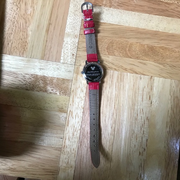 Tinkerbell in a Santa Claus Outfit Watch - Picture 5 of 11